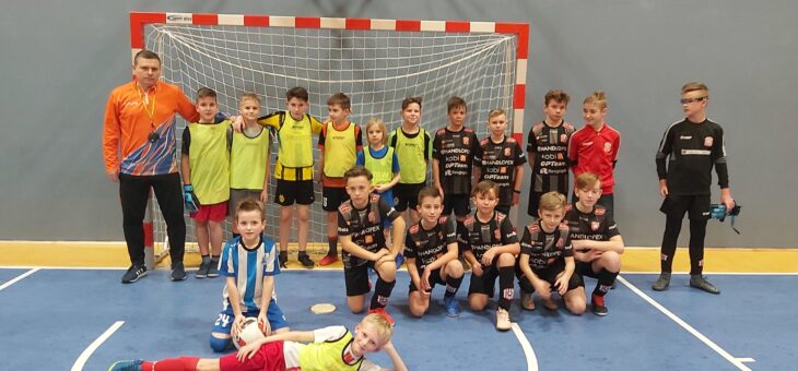 “Z podwórka na Stadion o Puchar Tymbarku”